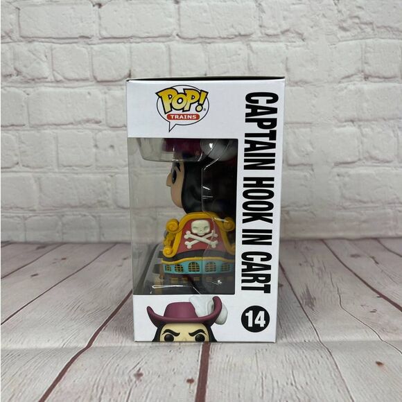 Funko Pop! Trains Disney Villains #14 Captain Hook In Cart Funko Shop Exclusive - Picture 3 of 7